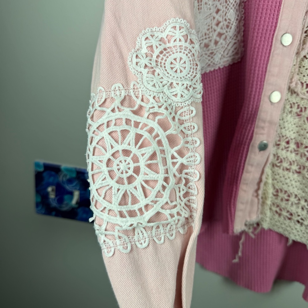 Pol Pink Patchwork Distressed Shacket Grunge Croc… - image 4